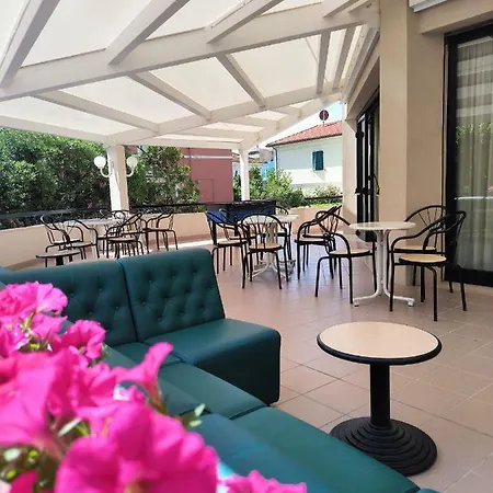 Turistica 西尼加利亚