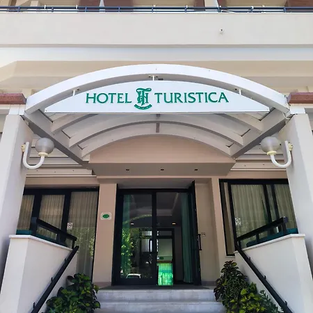 Turistica 西尼加利亚