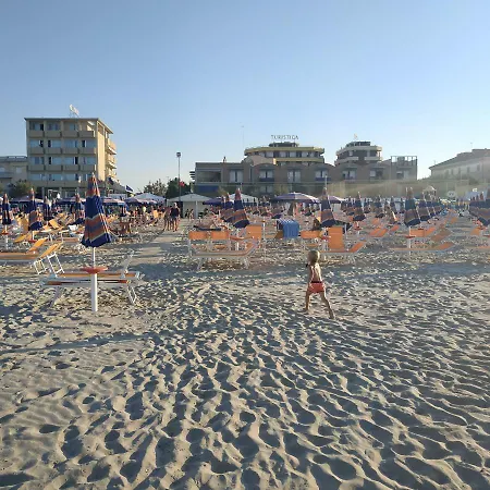 מלון Turistica סניגליה