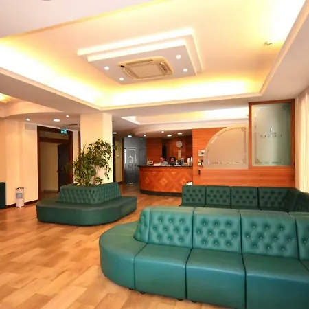 Turistica מלון 3*