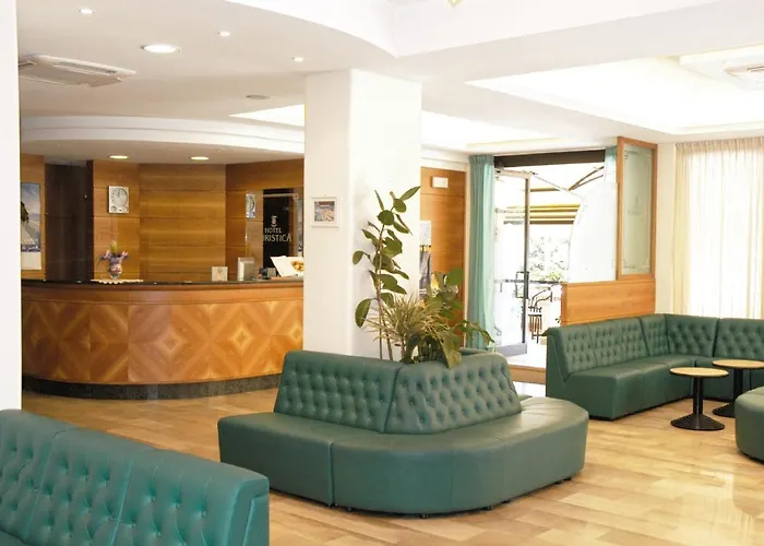 Turistica מלון 3*