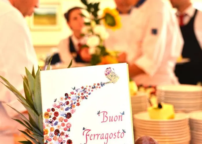 מלון Turistica 3*