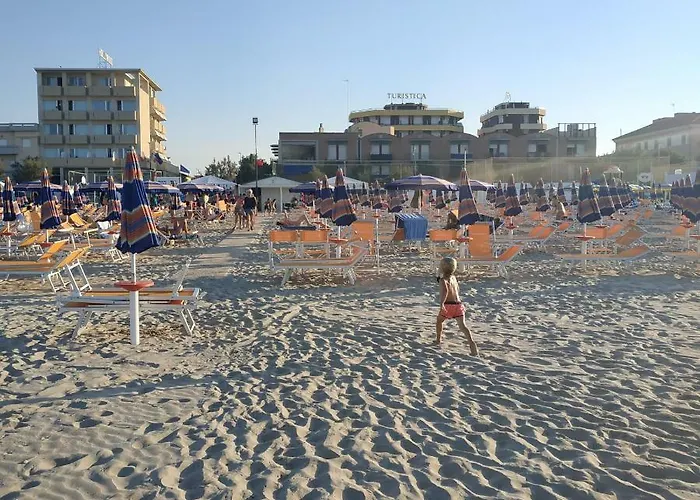 מלון Turistica סניגליה